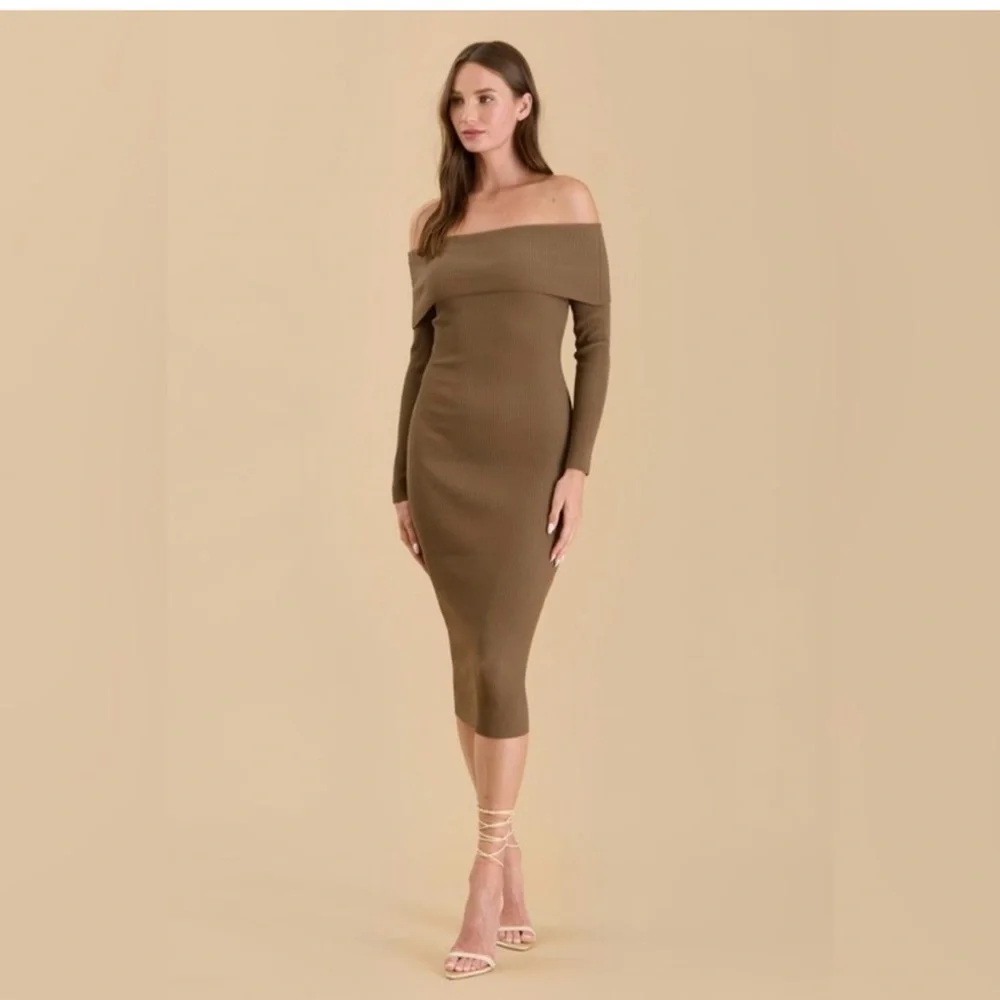 NWT Off the shoulder, fold over, knit dress - Picture 3 of 3